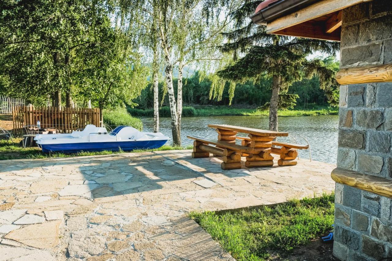 Къща За Гости Ivanyane Exteriör bild